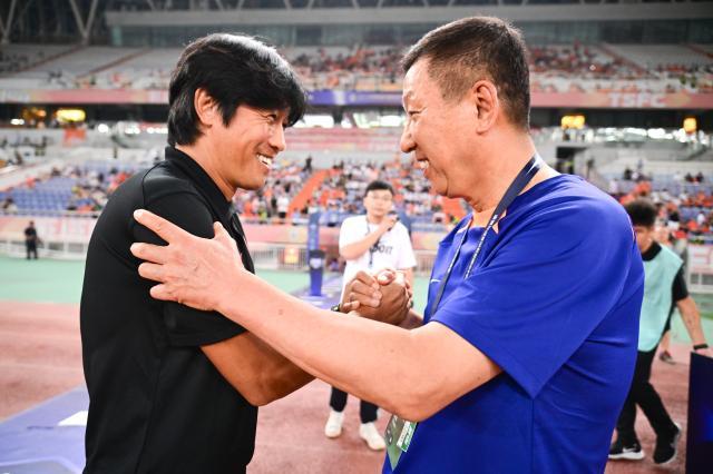 开云体育下载-崔康熙轮换8人双杀徒弟 泰山取得连胜瞄准足协杯