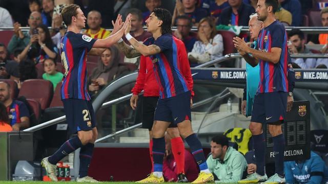 开云体育官网-德容一战取代布教授？给皮克的嘘声和掌声