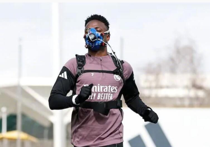 ESPN记者探讨皇马今夏如何处理维尼修斯贝林厄姆|维尼修斯-西尔维斯特雷|夏季转会市场|皇家马德里|巴黎圣日耳曼|安切洛蒂_新浪体育_新浪新闻