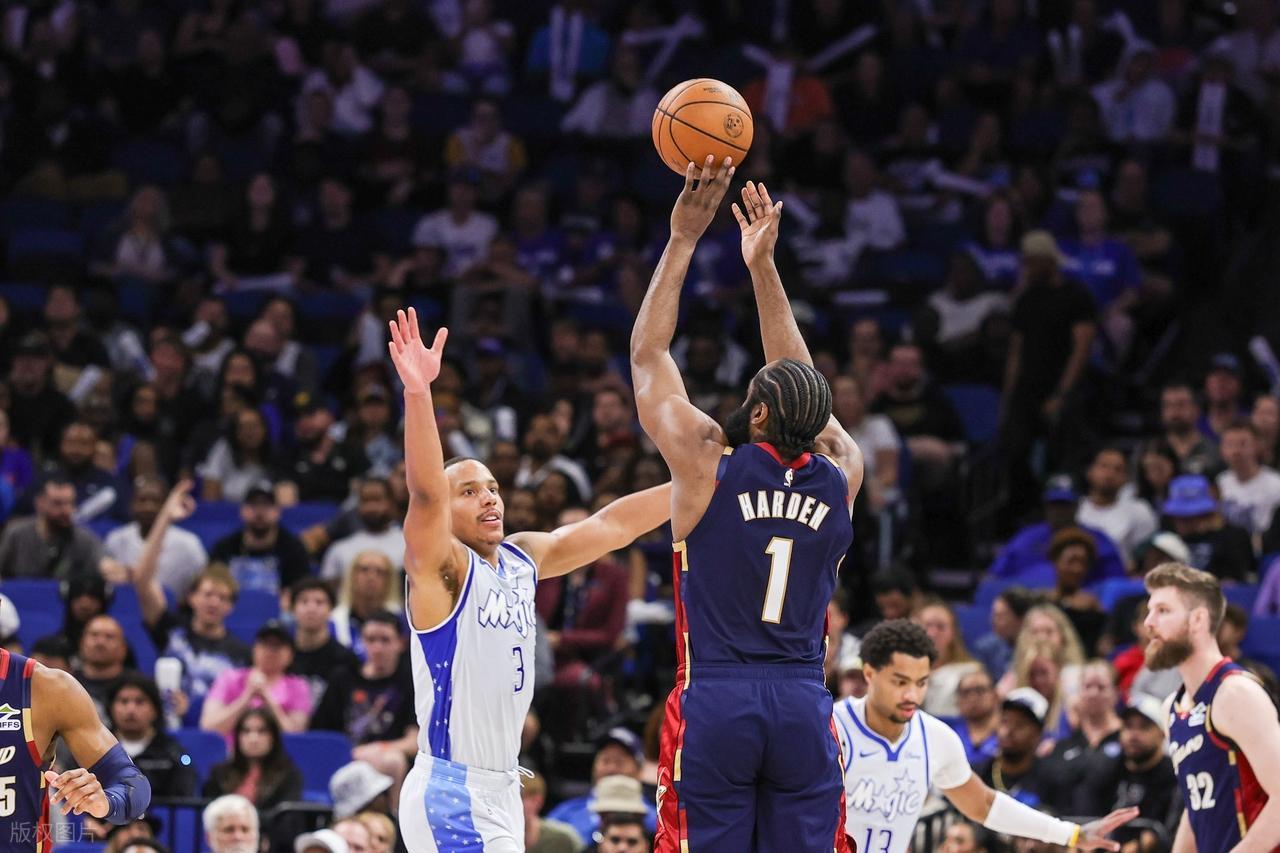 开云官网-打爆魔术！哈登空砍30+6+8！贝恩35+6+6完胜米切尔，班凯罗25+8+7